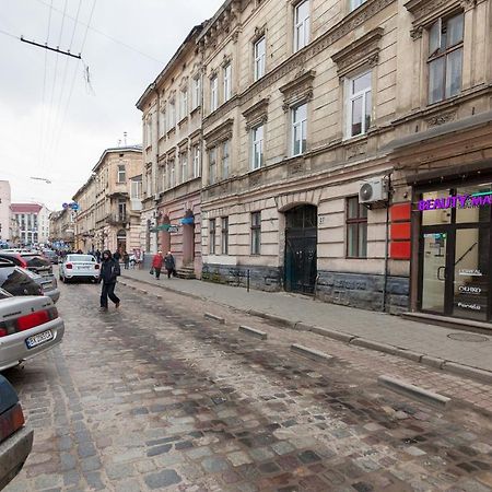 Leogrand Apartments Panteleimona Kulisha 27 Lviv Extérieur photo