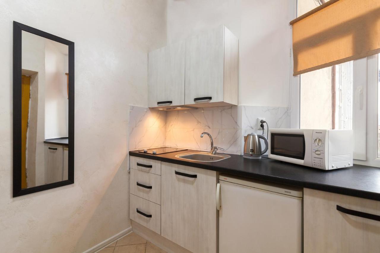 Leogrand Apartments Panteleimona Kulisha 27 Lviv Extérieur photo